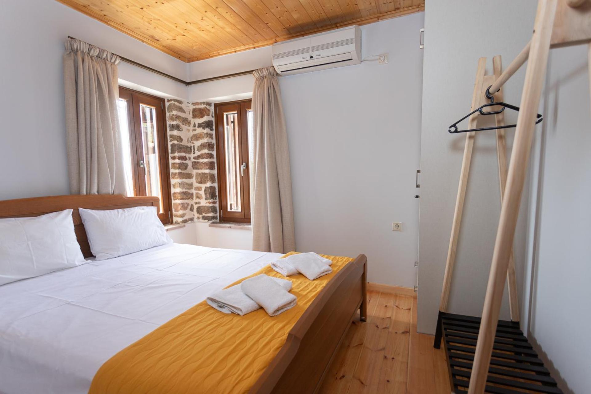 To Spiti Sto Castro Apartment Nafpaktos Bagian luar foto